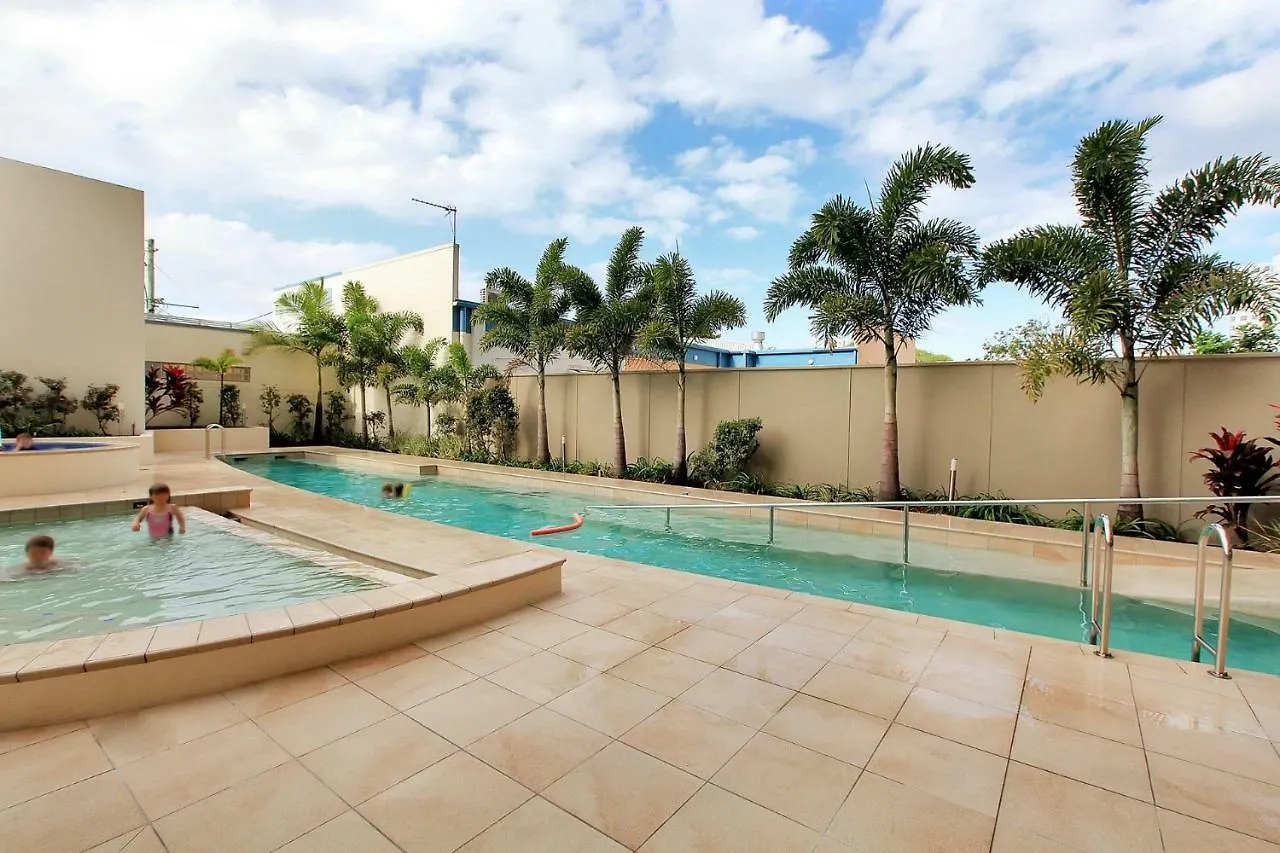 Апартаменты Monaco Unit 905, 12 Otranto St Калаундра